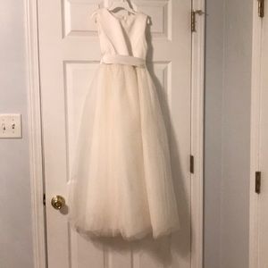 Girls flower girl dress ivory worn once size 8